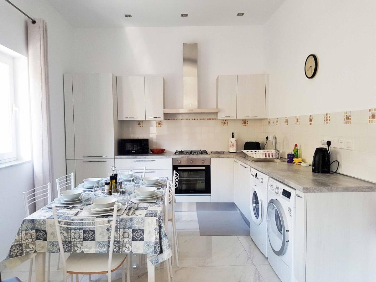 Ac1- Prime Location 3 Bedroom Apt In St.Julian'S Saint Julian's Екстер'єр фото